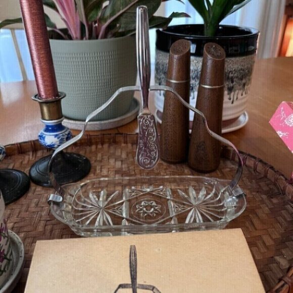 Vintage Crystal Butter Dish Spreader Server - Picture 8 of 14